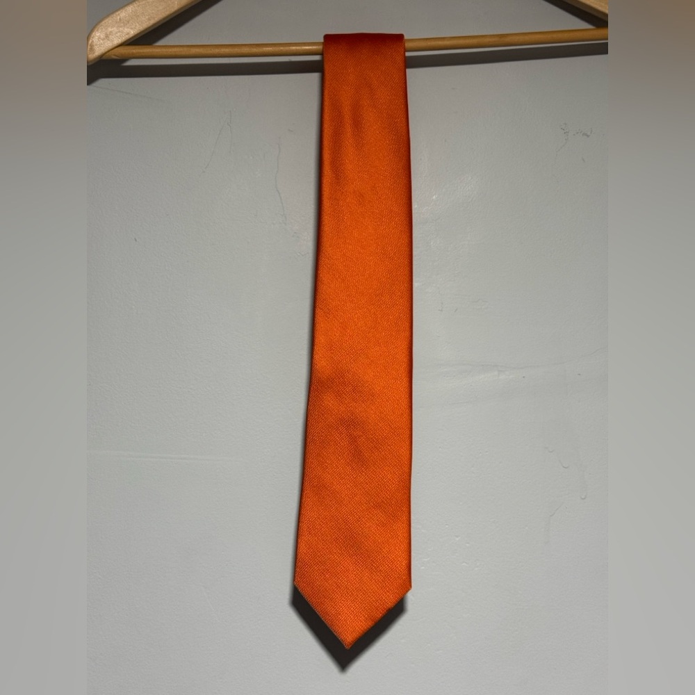 Men’s Van Heusen Orange 100% Silk Tie